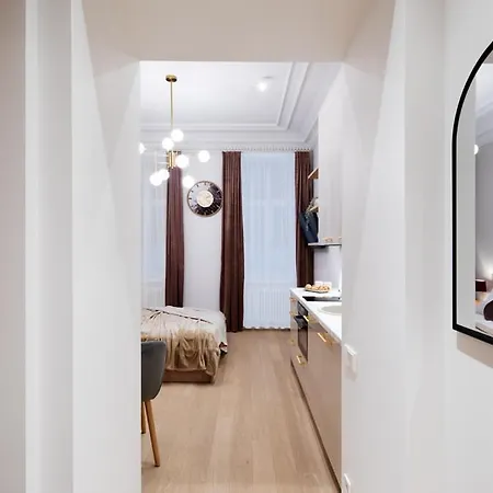 Raina Boulevard Exclusive Design By The Park Apartment Riga